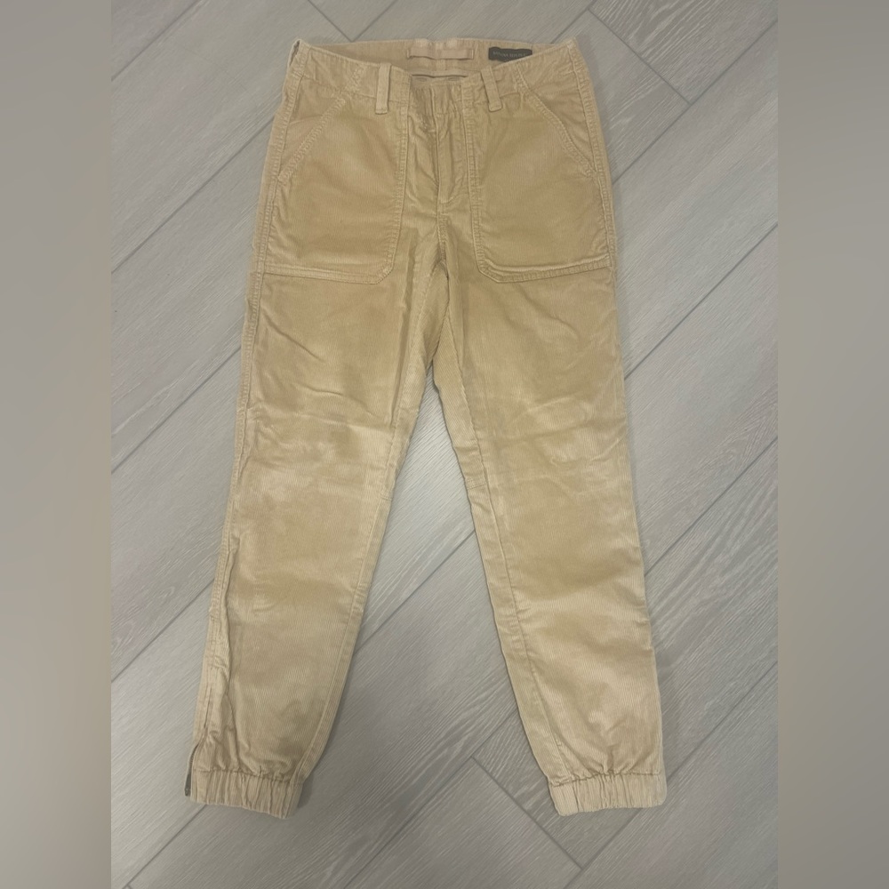 NWT Banana Republic Tan Corduroy Joggers Size 4